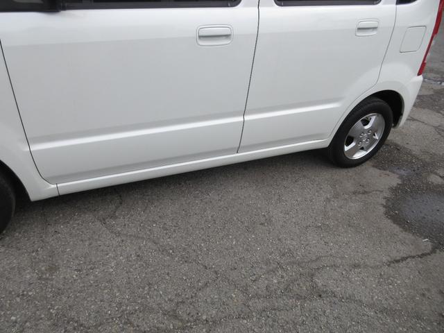 ワゴンＲ ＦＸ　車検２年付　５ＭＴ　キーレス（30枚目）