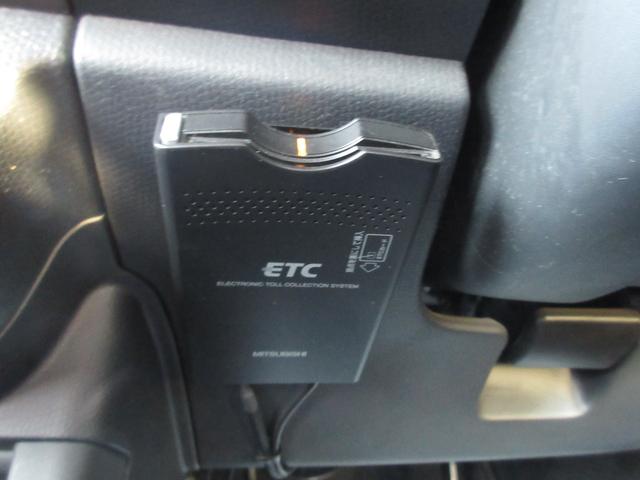 スイフト １．３ＸＧ　Ｌパッケージ　車検２年付　５ＭＴ　ナビＴＶ　スマキー　ＥＴＣ（25枚目）