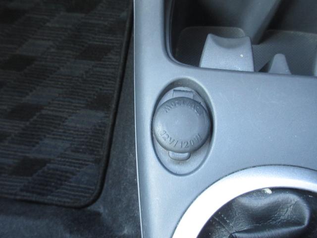 スイフト １．３ＸＧ　Ｌパッケージ　車検２年付　５ＭＴ　ナビＴＶ　スマキー　ＥＴＣ（30枚目）