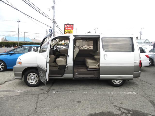 グランドハイエース リミテッド　エクセレントエディション　車検２年付　ナビＴＶ　キーレス　Ｂカメ　Ｓルーフ　ＥＴＣ（5枚目）