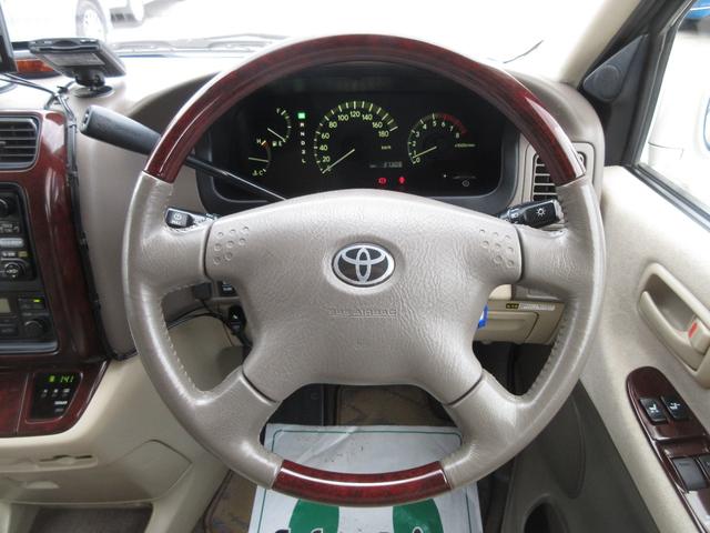 グランドハイエース リミテッド　エクセレントエディション　車検２年付　ナビＴＶ　キーレス　Ｂカメ　Ｓルーフ　ＥＴＣ（11枚目）