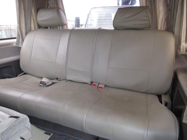 グランドハイエース リミテッド　エクセレントエディション　車検２年付　ナビＴＶ　キーレス　Ｂカメ　Ｓルーフ　ＥＴＣ（22枚目）