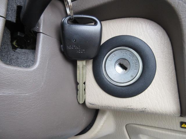 グランドハイエース リミテッド　エクセレントエディション　車検２年付　ナビＴＶ　キーレス　Ｂカメ　Ｓルーフ　ＥＴＣ（32枚目）