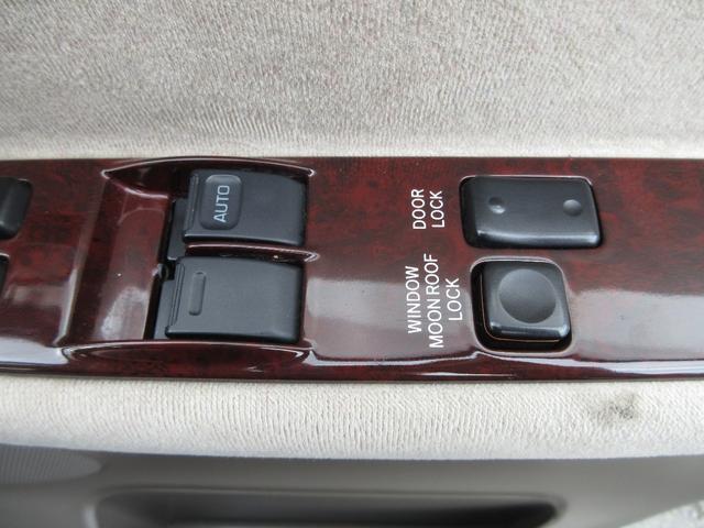 グランドハイエース リミテッド　エクセレントエディション　車検２年付　ナビＴＶ　キーレス　Ｂカメ　Ｓルーフ　ＥＴＣ（37枚目）