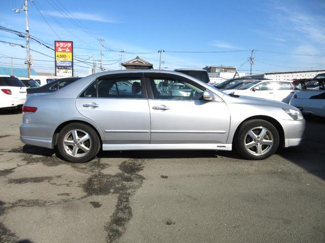 インスパイア ３０ＴＬ　車検２年付　ナビ　ＥＴＣ　キーレス（4枚目）