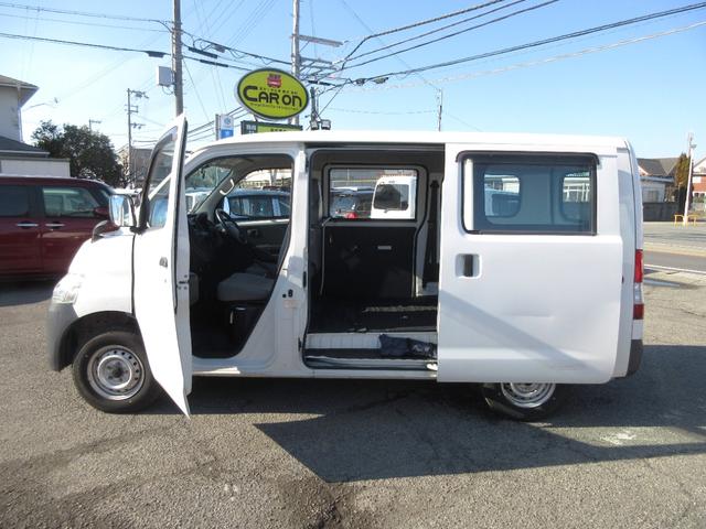 タウンエースバン ＤＸ　車検１年付　ＥＴＣ　２人乗（5枚目）