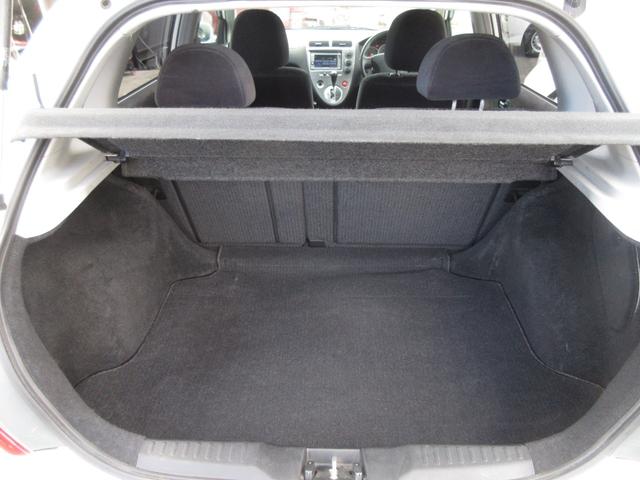 今までの経験を生かし、経費を削減してより良いお車をお安くお求めいただけるよう日々取り組んでおります☆