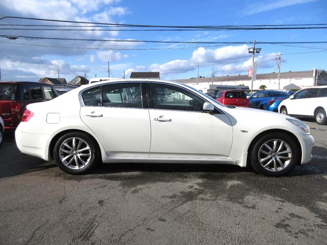 スカイライン 250GT タイプV 車検2年付 ナビ BSカメ ETC スマキー(4枚目)