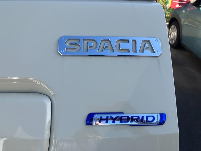 スペーシア ＨＹＢＲＩＤ　Ｘ前後衝突被害軽減ブレーキ　エアコン　パワステ　パワーウィンドウ　エアバック　ＡＢＳ　集中ロック　オートライト　衝突被害軽減ボディ　スペアキーあり　後席プライバシーガラス　パンク修理剤　保証書・取説完備（53枚目）