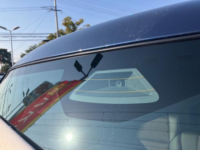 スペーシアカスタム カスタム　ＨＹＢＲＩＤ　ＸＳ全方位カメラ付きナビゲーション　デュアルセンサーブレーキサポート２、後退時ブレーキサポート、オートエアコン、キーレスプッシュエンジンスタート、両側電動格納ミラー、ＨＹＢＲＩＤ、オートライト、運転席シートヒーター（16枚目）