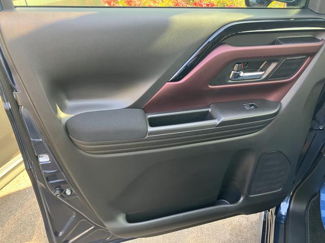 スペーシアカスタム カスタム　ＨＹＢＲＩＤ　ＸＳ全方位カメラ付きナビゲーション　デュアルセンサーブレーキサポート２、後退時ブレーキサポート、オートエアコン、キーレスプッシュエンジンスタート、両側電動格納ミラー、ＨＹＢＲＩＤ、オートライト、運転席シートヒーター（36枚目）