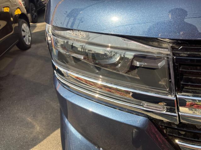 スペーシアカスタム カスタム　ＨＹＢＲＩＤ　ＸＳ全方位カメラ付きナビゲーション　デュアルセンサーブレーキサポート２、後退時ブレーキサポート、オートエアコン、キーレスプッシュエンジンスタート、両側電動格納ミラー、ＨＹＢＲＩＤ、オートライト、運転席シートヒーター（61枚目）