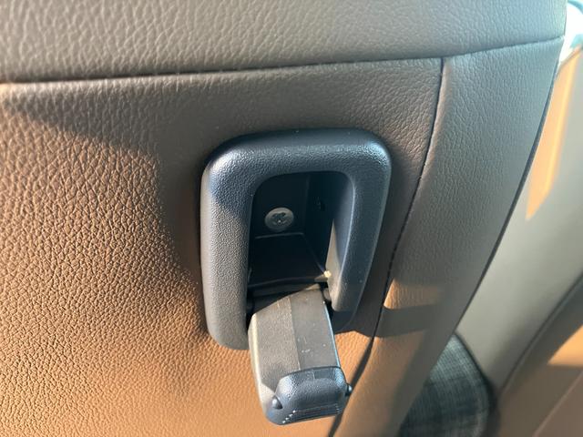 アルトラパンＬＣ ＬＣ　Ｘ　５型前後衝突被害軽減ブレーキ　デュアルカメラブレーキサポート、後退時ブレーキサポート、オートエアコン、キーレスプッシュエンジンスタート、両側電動格納ミラー、オートライト、運転席シートヒーター、（46枚目）