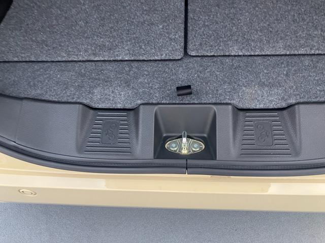 スペーシア ＨＹＢＲＩＤ　Ｇ　全方位モニター付ナビ　ＬＥＤランプ　デュアルセンサーブレーキＩＩ｜後席両側スライドドア｜ＬＥＤヘッドランプ｜全方位モニター付メモリーナビゲーション｜キーレスプッシュスタートシステム｜（45枚目）