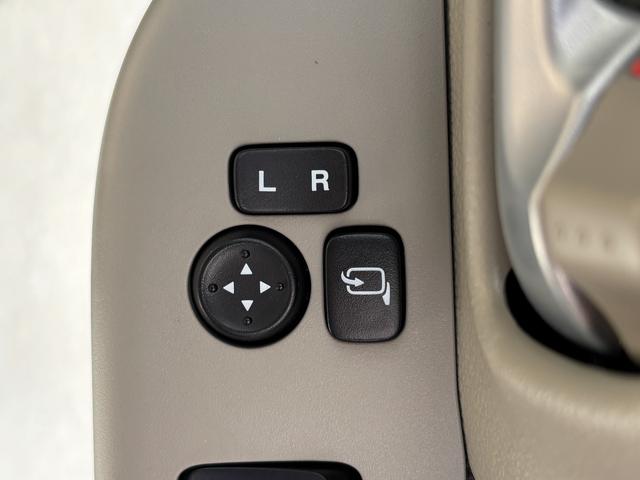 エブリイワゴン ＰＺターボ　標準ルーフ　６型　バックカメラ付オーディオ　デュアルカメラブレーキ｜後席左側ワンアクションパワースライド｜１４インチアルミホイール｜本革巻きステアリングホイール｜リモート格納式ドアミラー｜運転席シートヒーター｜（32枚目）