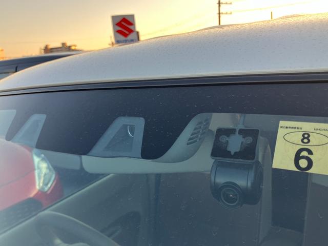 アルトラパン Ｘ　４型　衝突被害軽減ブレーキ　ＬＥＤヘッドランプ　デュアルカメラブレーキ｜後退時ブレーキサポート｜ＬＥＤヘッドランプ｜オートライトシステム｜フルオートエアコン｜バックカメラ付きナビゲーション｜シートヒーター｜ＵＳＢ電源ソケット｜（6枚目）