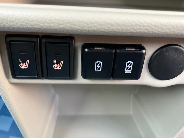 アルトラパン Ｘ　４型　衝突被害軽減ブレーキ　ＬＥＤヘッドランプ　デュアルカメラブレーキ｜後退時ブレーキサポート｜ＬＥＤヘッドランプ｜オートライトシステム｜フルオートエアコン｜バックカメラ付きナビゲーション｜シートヒーター｜ＵＳＢ電源ソケット｜（18枚目）