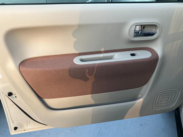 アルトラパン Ｘ　４型　衝突被害軽減ブレーキ　ＬＥＤヘッドランプ　デュアルカメラブレーキ｜後退時ブレーキサポート｜ＬＥＤヘッドランプ｜オートライトシステム｜フルオートエアコン｜バックカメラ付きナビゲーション｜シートヒーター｜ＵＳＢ電源ソケット｜（33枚目）