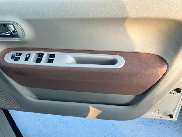 アルトラパン Ｘ　４型　衝突被害軽減ブレーキ　ＬＥＤヘッドランプ　デュアルカメラブレーキ｜後退時ブレーキサポート｜ＬＥＤヘッドランプ｜オートライトシステム｜フルオートエアコン｜バックカメラ付きナビゲーション｜シートヒーター｜ＵＳＢ電源ソケット｜（36枚目）