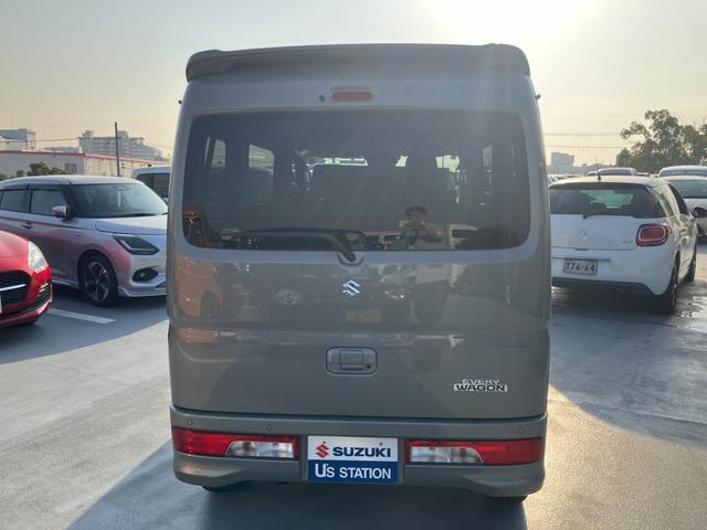 �y�����ԏ��I�����o���p�[�ɂS�̒����g�Z���T�[��������A�ԗ�����ɂ����Q�������m�B�o�b�N���ɂ��u���[�L���쓮���܂��B