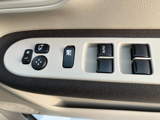 アルトラパンＬＣ ＬＣ　ＨＹＢＲＩＤ　Ｘ　６型　衝突被害軽減ブレーキ　ＬＥＤ　デュアルセンサーブレーキＩＩ｜ＨＹＢＲＩＤ｜ＬＣ専用フロントグリル｜アルミホイール｜本革巻きステアリングホイール｜３６０°プレミアムＵＶ＆ＩＲカットガラス｜照明付バニティミラー｜ナノイーＸ搭載｜（38枚目）