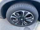 フットワークの軽い、運転ラクラクの足回り。タイヤの溝も、まだまだ!くわしくはスタッフへ。