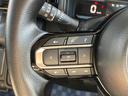 ＨＹＢＲＩＤ　Ｘ前後衝突被害軽減ブレーキ　エアコン　パワステ　パワーウィンドウ　エアバック　ＡＢＳ　集中ロック　オートライト　衝突被害軽減ボディ　スペアキーあり　後席プライバシーガラス　パンク修理剤　保証書・取説完備（25枚目）