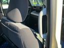 ＨＹＢＲＩＤ　Ｘ前後衝突被害軽減ブレーキ　エアコン　パワステ　パワーウィンドウ　エアバック　ＡＢＳ　集中ロック　オートライト　衝突被害軽減ボディ　スペアキーあり　後席プライバシーガラス　パンク修理剤　保証書・取説完備（40枚目）