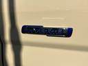 ＨＹＢＲＩＤ　Ｘ前後衝突被害軽減ブレーキ　エアコン　パワステ　パワーウィンドウ　エアバック　ＡＢＳ　集中ロック　オートライト　衝突被害軽減ボディ　スペアキーあり　後席プライバシーガラス　パンク修理剤　保証書・取説完備（45枚目）