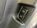 ＨＹＢＲＩＤ　Ｘ前後衝突被害軽減ブレーキ　エアコン　パワステ　パワーウィンドウ　エアバック　ＡＢＳ　集中ロック　オートライト　衝突被害軽減ボディ　スペアキーあり　後席プライバシーガラス　パンク修理剤　保証書・取説完備（60枚目）