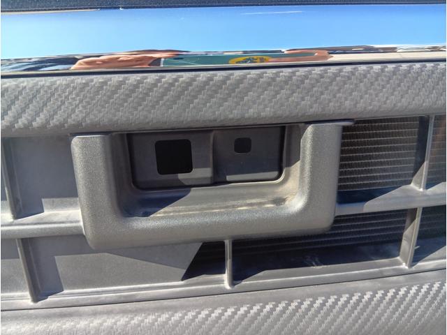 ムーヴ カスタム X SAII 安全装置付 ナビゲーション付 テレビ付 バックモニター付 純正ドライブレコーダー付 スマートキー付 アイドルストップ付 オートエアコン付 サイドバイザー付 フロアマット付 パワステ付(18枚目)