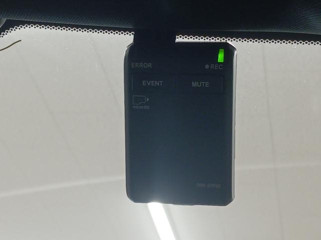 シビック ｅ：ＨＥＶ　ワンオーナー　純正ナビ　カメラ　ＥＴＣ　Ｄレコ（21枚目）