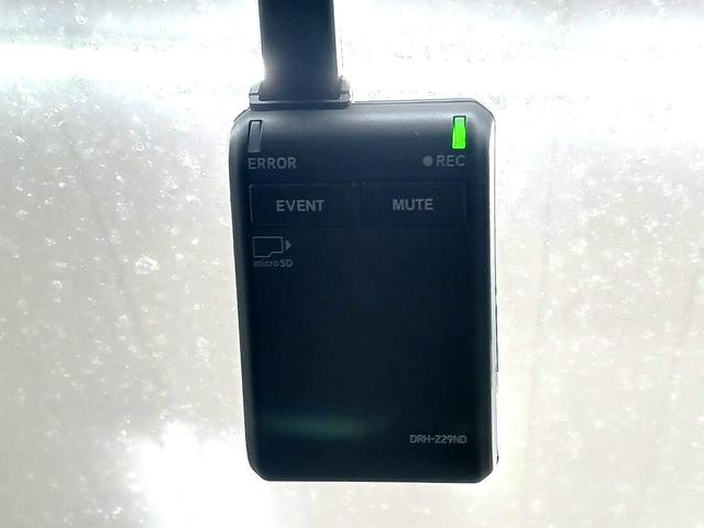 フィット ＲＳ　ワンオーナー　純正ナビ　カメラ　ＥＴＣ　Ｄレコ（21枚目）