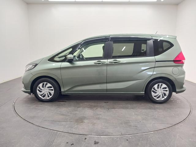 フリード＋ Ｇ　ワンオーナー　純正ナビ　カメラ　ＥＴＣ　Ｄレコ（3枚目）