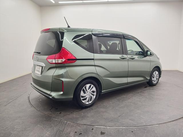 フリード＋ Ｇ　ワンオーナー　純正ナビ　カメラ　ＥＴＣ　Ｄレコ（5枚目）