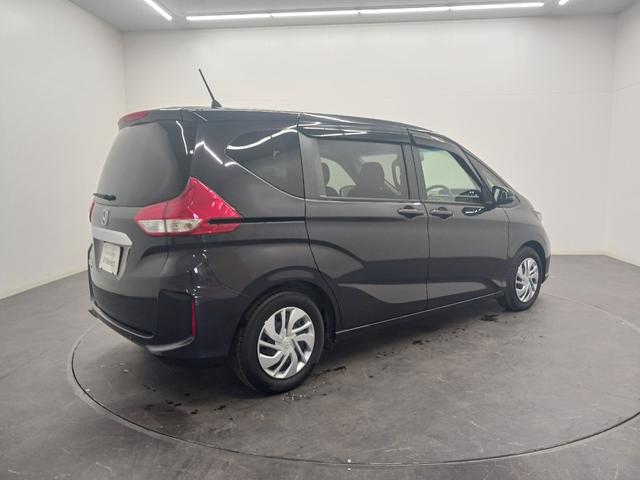 フリード Ｇ　ワンオーナー　純正ナビ　カメラ　ＥＴＣ　Ｄレコ（6枚目）