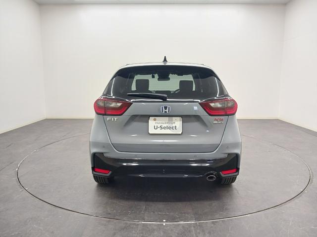 フィット ｅ：ＨＥＶＲＳ　ワンオーナー　純正ナビ　カメラ　ＥＴＣ　Ｄレコ（6枚目）