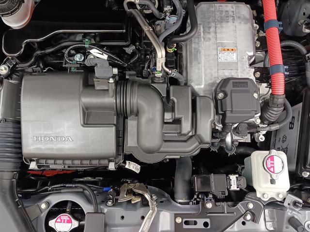 フィット ｅ：ＨＥＶＲＳ　ワンオーナー　純正ナビ　カメラ　ＥＴＣ　Ｄレコ（10枚目）