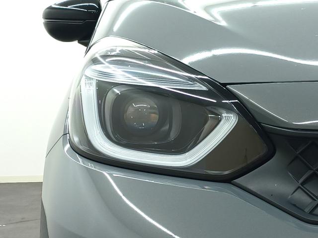 フィット ｅ：ＨＥＶＲＳ　ワンオーナー　純正ナビ　カメラ　ＥＴＣ　Ｄレコ（12枚目）