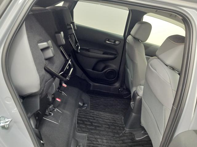 フィット ｅ：ＨＥＶＲＳ　ワンオーナー　純正ナビ　カメラ　ＥＴＣ　Ｄレコ（16枚目）