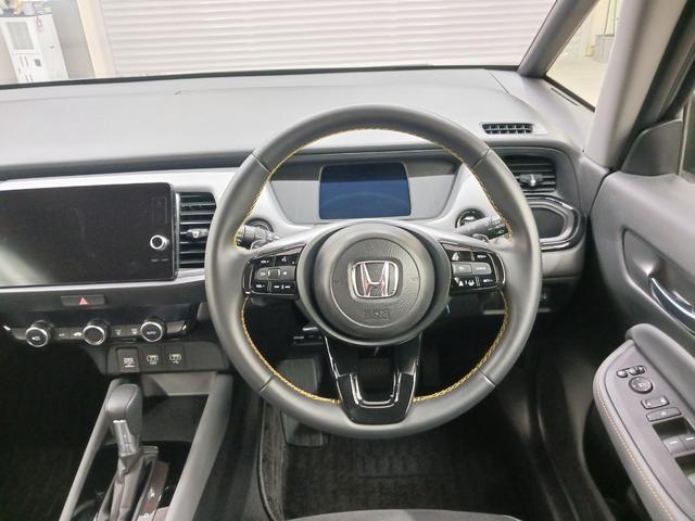 フィット ｅ：ＨＥＶＲＳ　ワンオーナー　純正ナビ　カメラ　ＥＴＣ　Ｄレコ（18枚目）