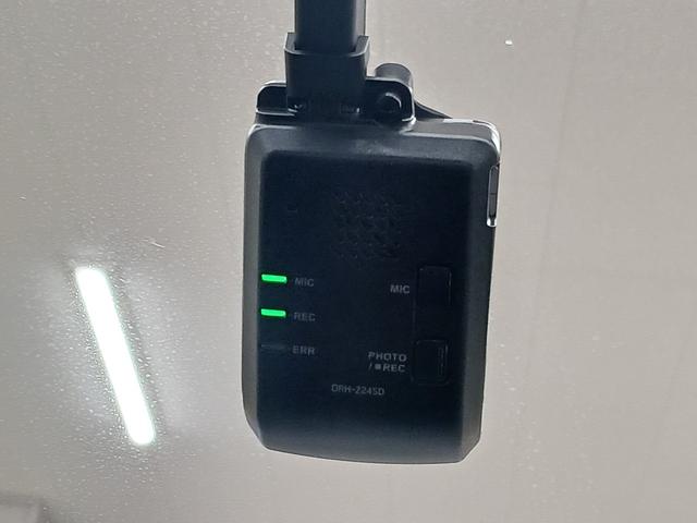 フィット ｅ：ＨＥＶＲＳ　ワンオーナー　純正ナビ　カメラ　ＥＴＣ　Ｄレコ（22枚目）