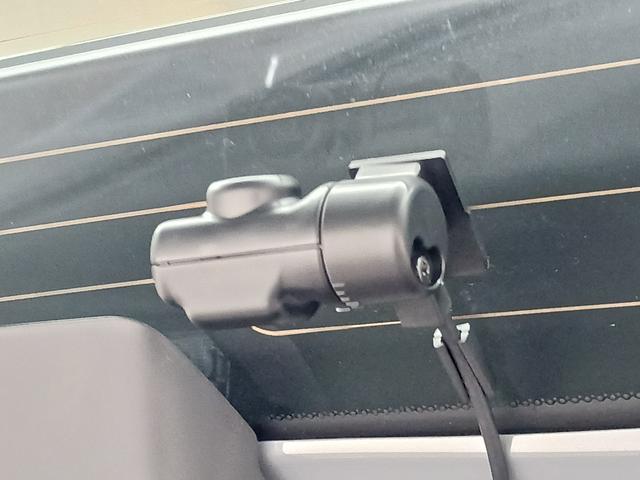 フィット ｅ：ＨＥＶＲＳ　ワンオーナー　純正ナビ　カメラ　ＥＴＣ　Ｄレコ（23枚目）