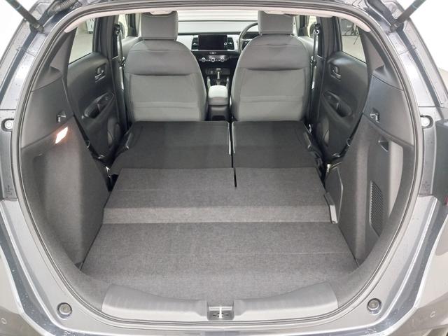 フィット ｅ：ＨＥＶＲＳ　ワンオーナー　純正ナビ　カメラ　ＥＴＣ　Ｄレコ（14枚目）