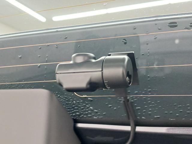 フィット ｅ：ＨＥＶＲＳ　ワンオーナー　純正ナビ　カメラ　ＥＴＣ　Ｄレコ（22枚目）