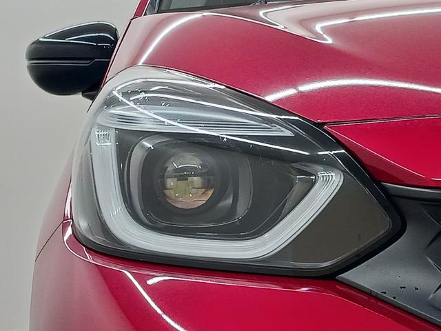 フィット ｅ：ＨＥＶＲＳ　ワンオーナー　純正ナビ　カメラ　ＥＴＣ　Ｄレコ（12枚目）