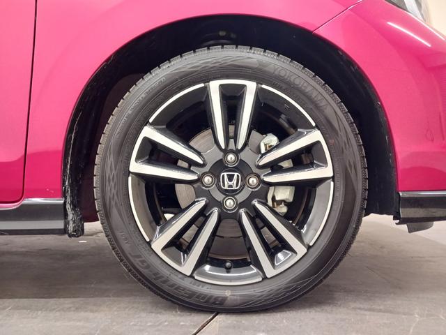 フィット ｅ：ＨＥＶＲＳ　ワンオーナー　純正ナビ　カメラ　ＥＴＣ　Ｄレコ（13枚目）