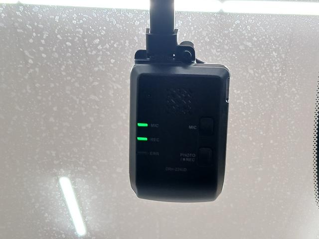 フィット ｅ：ＨＥＶＲＳ　ワンオーナー　純正ナビ　カメラ　ＥＴＣ　Ｄレコ（22枚目）