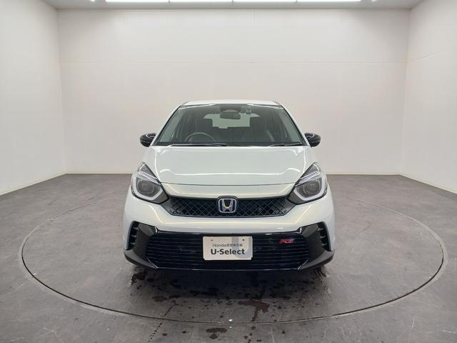 フィット ｅ：ＨＥＶＲＳ　ワンオーナー　純正ナビ　カメラ　ＥＴＣ　Ｄレコ（2枚目）