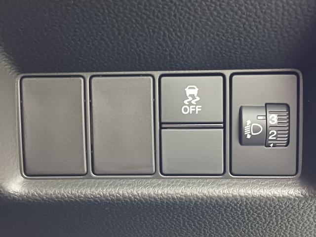 フィット ｅ：ＨＥＶＲＳ　ワンオーナー　純正ナビ　カメラ　ＥＴＣ　Ｄレコ（19枚目）